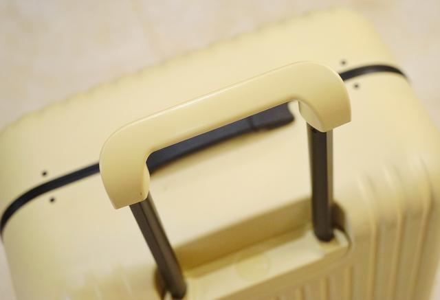 行李箱轮子怎么拆，rimowa 轮子拆卸