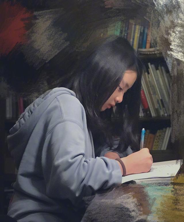 如何教育孩子，黃磊女兒黃多多過分裝扮，難道孩子只能「乖」？ 娛樂八卦吃瓜 第12张