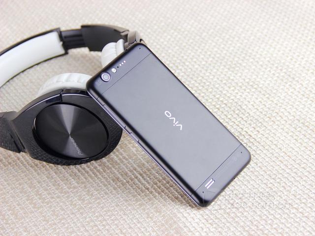 vivo双屏手机功能，一面科技一面潮流