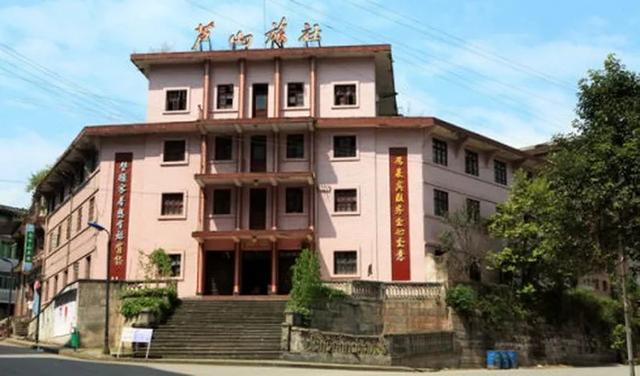 关于芦山的介绍，大话芦山话让你回味无穷