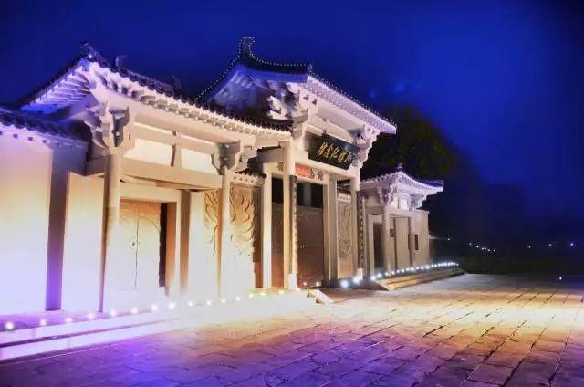 菏泽学院图书馆，大美菏泽风景（菏泽学院与潍坊学院分析对比）