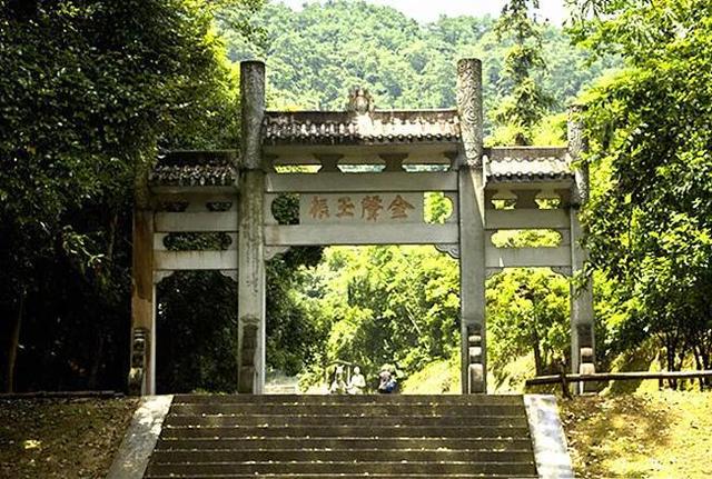 梧州有什么好玩的地方旅游景点，梧州的旅游景点大全