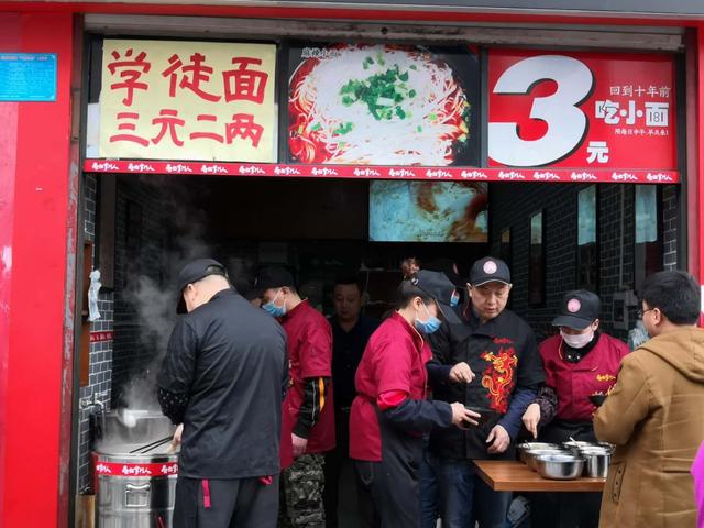 开面馆的经典方法，初创业开小面馆几点经验教训