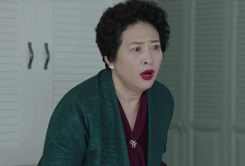 我的前半生陈俊生，我的前半生陈俊生后悔了吗（一场尴尬的五人聚餐）