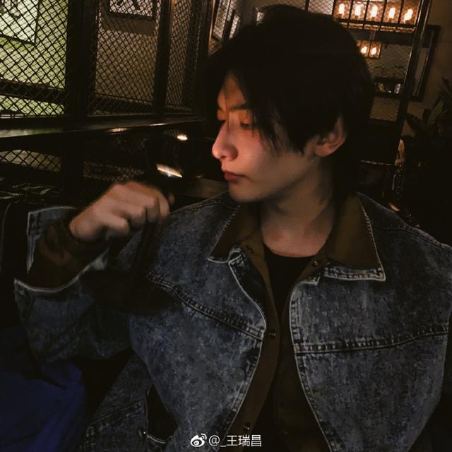 王瑞昌在双世宠妃的吻戏，双世宠妃大王爷新剧来袭