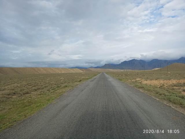 房车旅行去极地，奔驰乌尼莫克越野房车极地挑战无惧任何地形