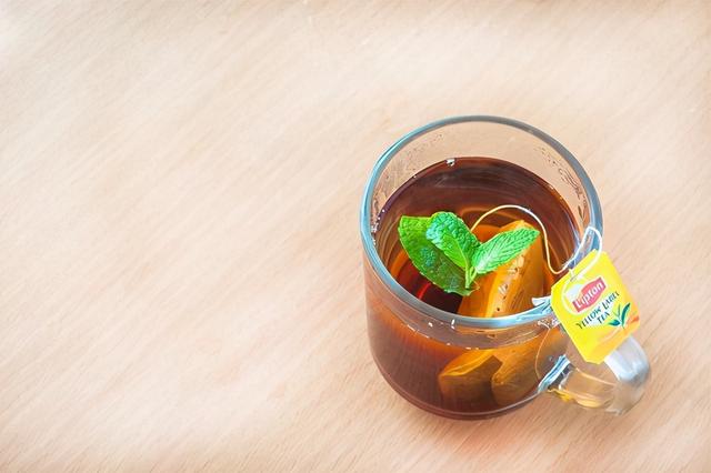 立顿茶与普通茶叶，英国茶“立顿”凭什么打败了四千多年的中国茶