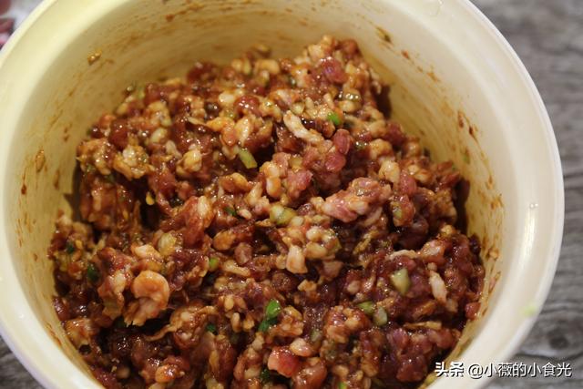 素馅元宝馄饨做法，元宝馄饨简单食材