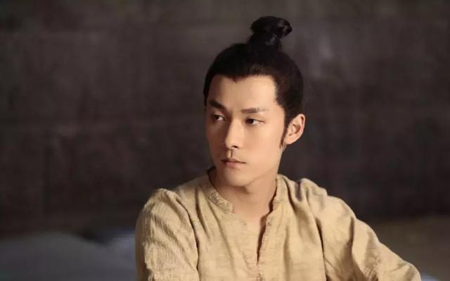 单眼皮的男明星，单眼皮大眼睛的男明星