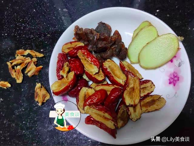 情人节送男朋友什么礼物好特殊时期过情人节，男人给女人做这碗糖水，驱寒暖