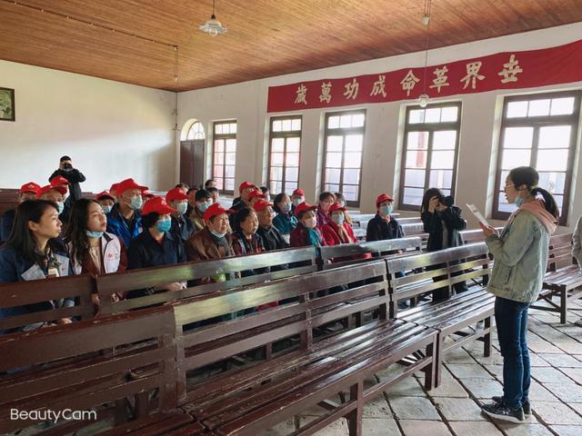 社区传承红色基因争做时代新人，传承红色基因推动社区治理