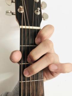 吉他初学入门怎样看谱子，吉他初学者看过了