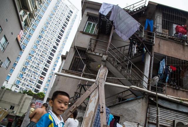 马云谈十年后房价预测，马云李嘉诚言明