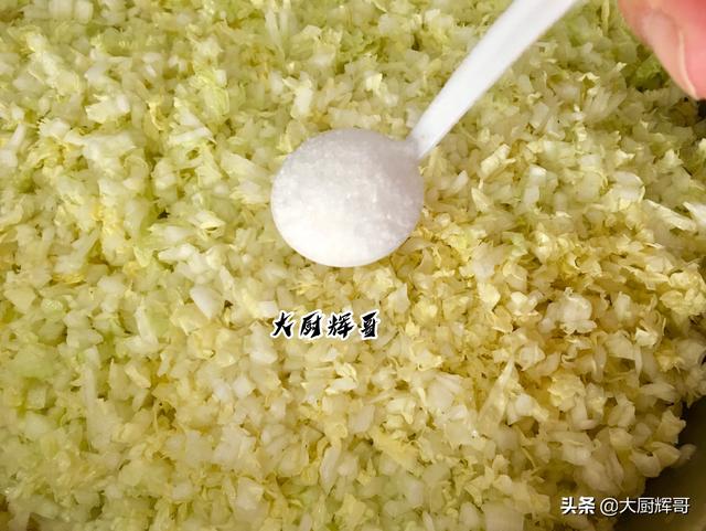 猪肉白菜饺子馅怎么调，白菜猪肉馅水饺怎么调馅最好吃