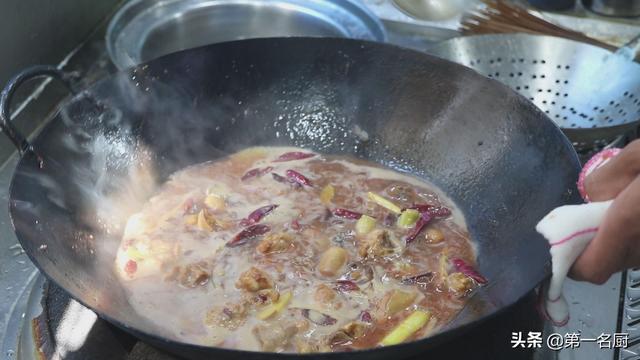 正宗大盘鸡的做法要最简单的方法，大厨教你做家常大盘鸡