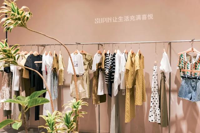 武汉菱角湖万达广场，万达广场菱角湖什么地方