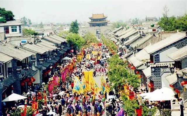 云南特色少数民族节日都在这了，云南春节旅游景点有哪些风俗