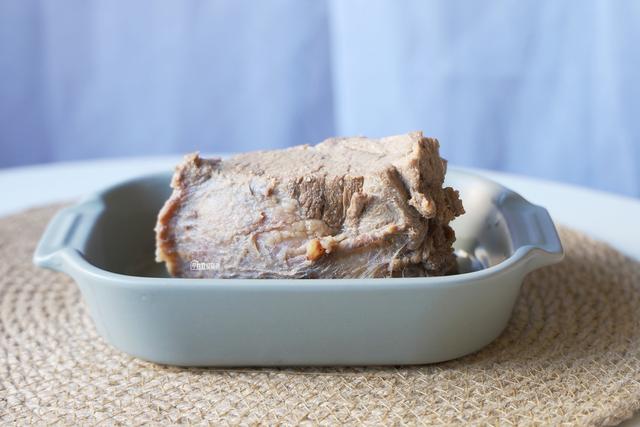 卤牛肉怎么炒好吃，怎么炒卤牛肉才嫩才好吃又简单呢（无辣不欢者的美味佳肴“野山椒卤牛肉炒饭”）