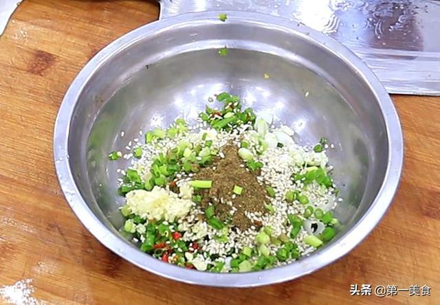 麻鸡怎么做好吃，正宗椒麻鸡的做法与配料