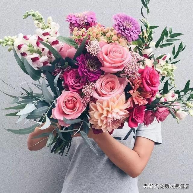 情人节送闺蜜什么礼物七夕倒计时，不同的玫瑰花语，都有不同的寓意！（建议