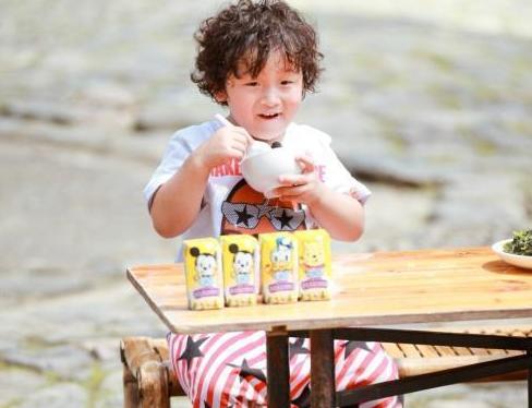 雅痞帅气李荣浩，李荣浩的别样帅