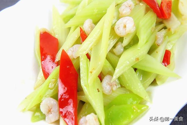 西芹炒虾仁q弹嫩滑不腥不柴，西芹炒虾仁的家常做法