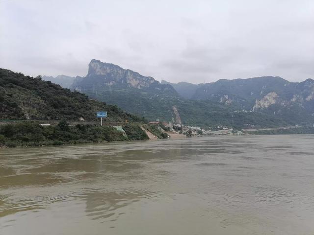 三峡大坝旅游景点，湖北宜昌三峡大坝旅游景点有哪些（领略世界第一坝的水涨船高）