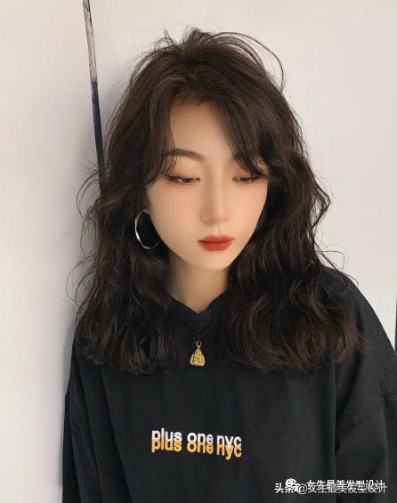 优雅女性发型图，不要选大背头、大妈卷