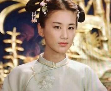 黄圣依拍过的电影，黄圣依有拍哪些电视剧（黄圣依：婚变风波后首露面）