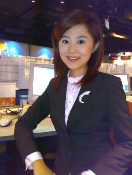 凤凰卫视杨娟与杨舒，凤凰卫视美女主播杨舒