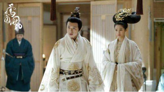 杨幂瞬间化身小迷妹，奋斗吧少年中出演宠弟狂魔