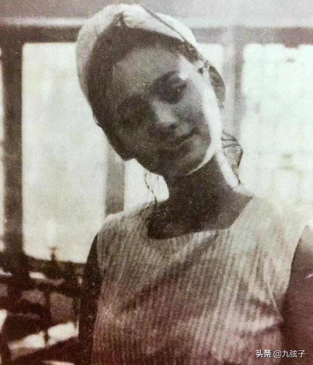 宁静回忆剃光头事件，49岁宁静拍猪饲料广告