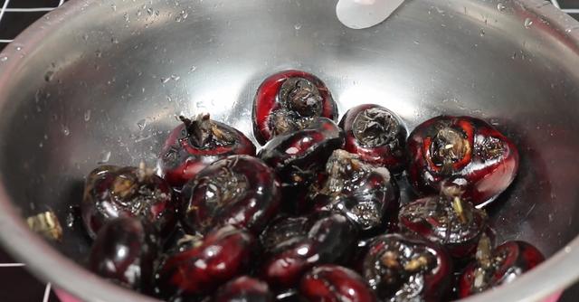 马蹄怎么去皮最干净，马蹄去皮这么简单