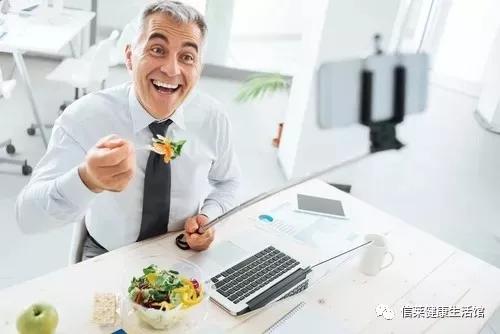 十大最养胃的食物，医生：胃最怕这4类食物