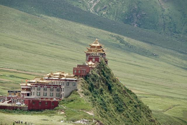 自由之旅挺进川藏线，男子偶遇独腿骑士勇闯318川藏线