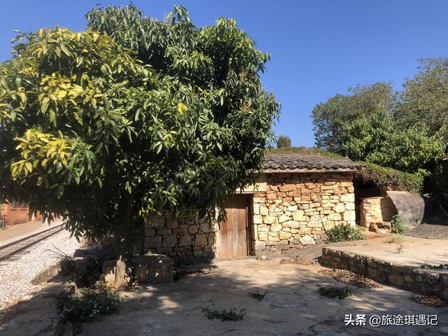 云南养老买房子哪里最好，云南省最适合养老居住的地方（云南有一座低调的旅居养老城市）