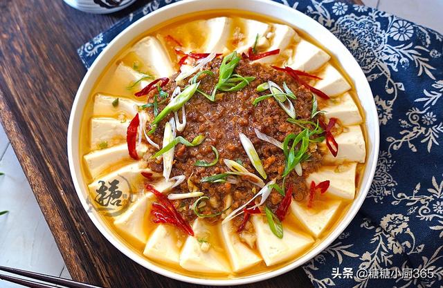 超美味的豆腐做法20道菜任你选，试试加点这食材上锅蒸