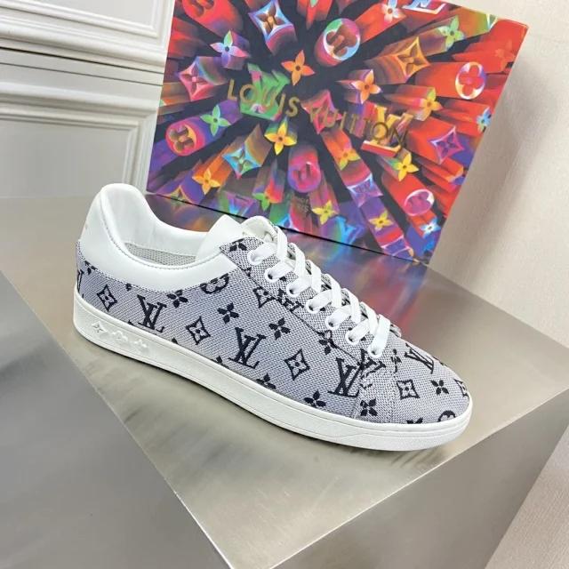 成都奢侈品打折，全球最大奢侈品折扣店入驻成都