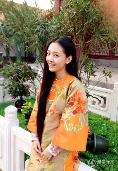 吴倩为啥是武大校花，为什么同样是武大校花