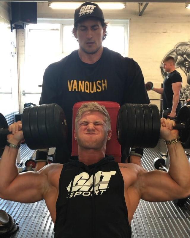 人的正常健身时间作息，健身时间太晚伤元气