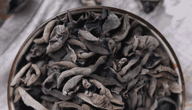 木耳食用的注意事项，黑木耳泡发不当或有生命危险