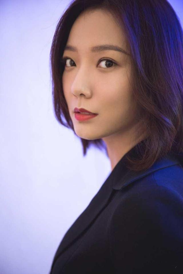 王珞丹惊艳的照，可惜了从一线女星