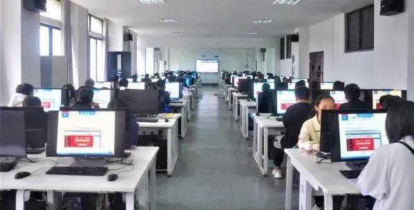 武昌职业技术学院商学院，武汉职业技术学院商学院