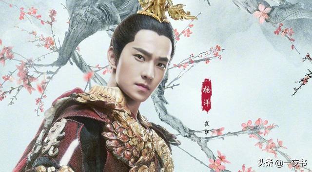 成玉元君与东华帝君，成玉站在人群前与连宋宛若天生一对