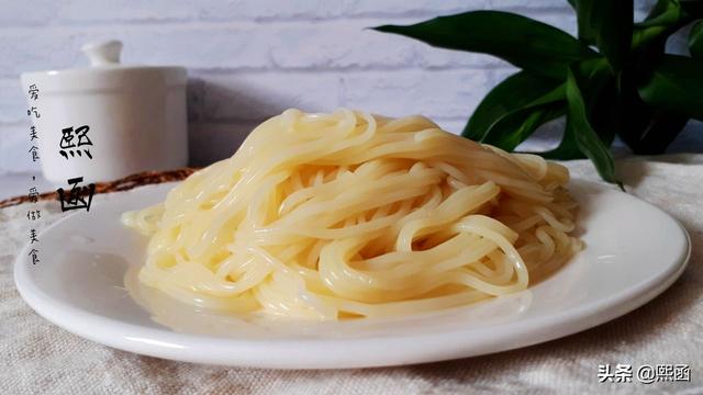 朝鲜冷面的做法，想吃冷面不用买（朝鲜冷面的做法最正宗的做法）