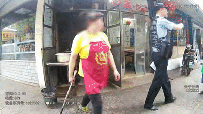 金莎谈年轻时结婚，看了金莎的恋爱细节