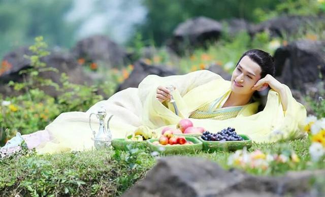杀阡陌是谁扮演的，杀阡陌是哪个明星扮演的（还记得《花千骨》的杀阡陌吗）