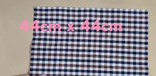 旧衣物手工编织地垫，手艺达人教你编织实用地垫