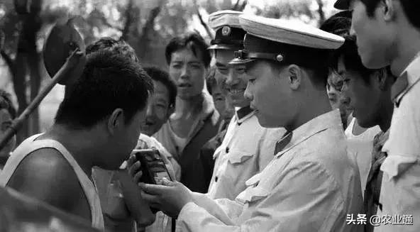 老歌经典大全80年代，盘点80年代经典老歌（80年代的那些老歌）