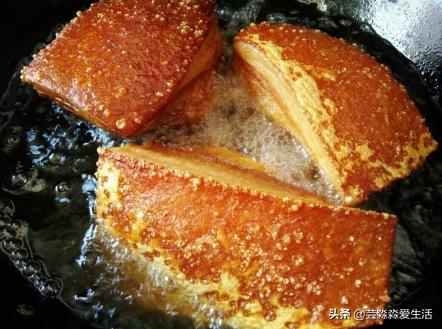 吃广西荔浦芋头扣肉，广西的十大经典名菜之桂林荔浦芋扣肉